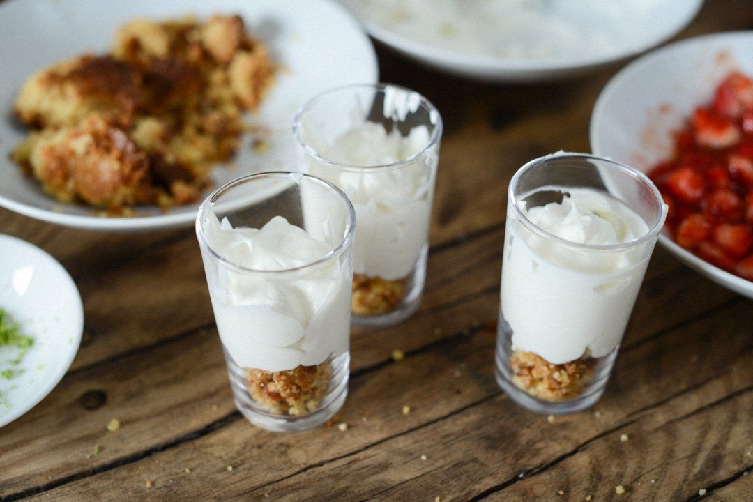 verrine gatau breton yaourt et fraises